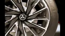 Mitsubishi XR-PHEV II concept