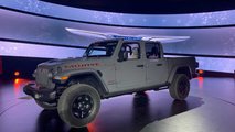 2020 Jeep Gladiator Mojave at Chicago Auto Show