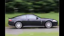 Jaguar XKR-S mit 416 PS