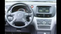 Nissan packt drauf