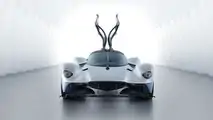 Aston Martin Valkyrie mit seriennaher Karosserie