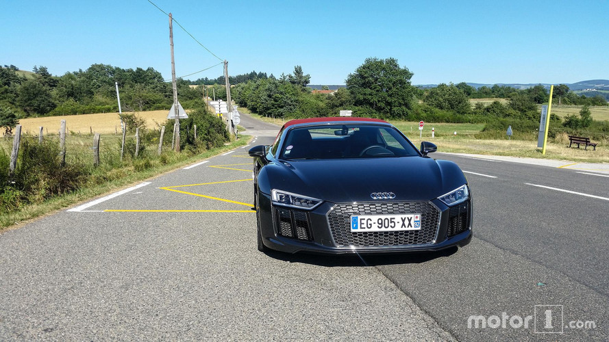 road_trip_r8_gtr