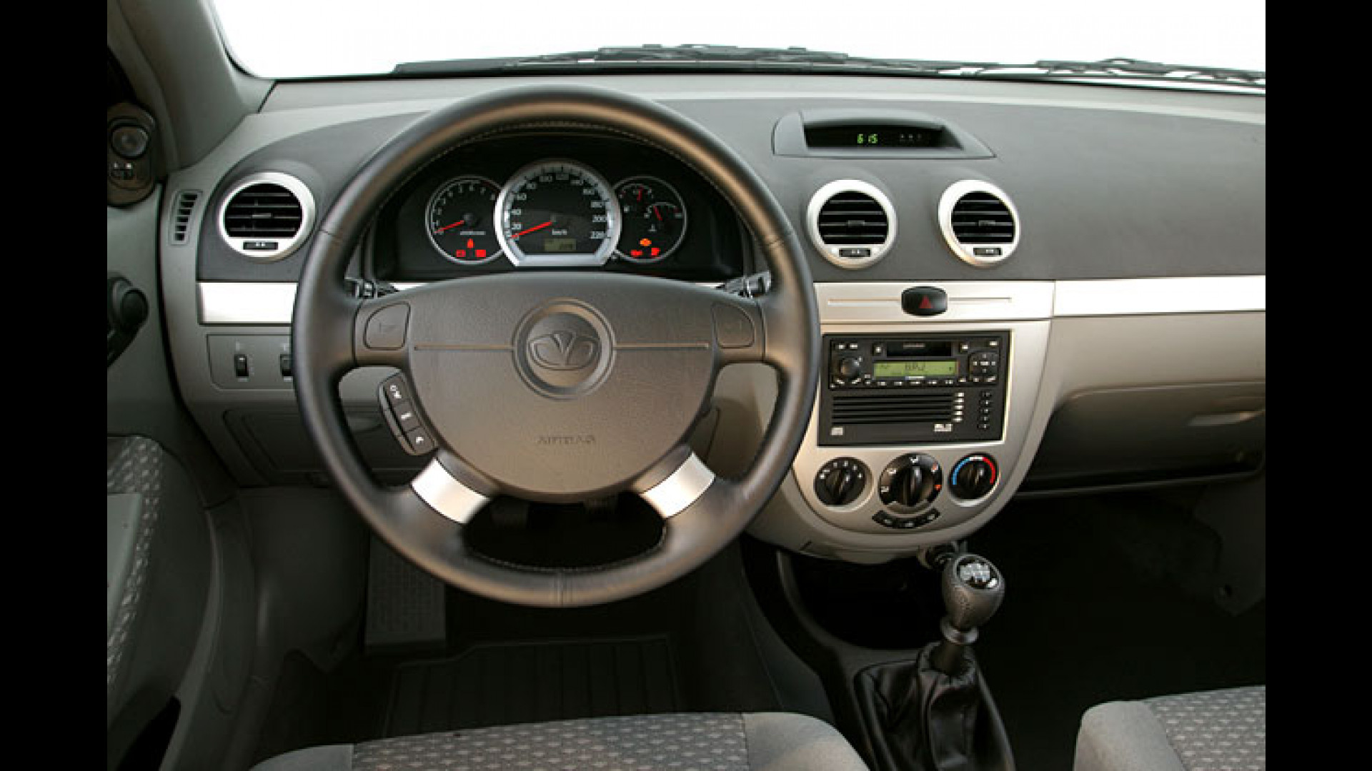 Daewoo Nubira Bilder