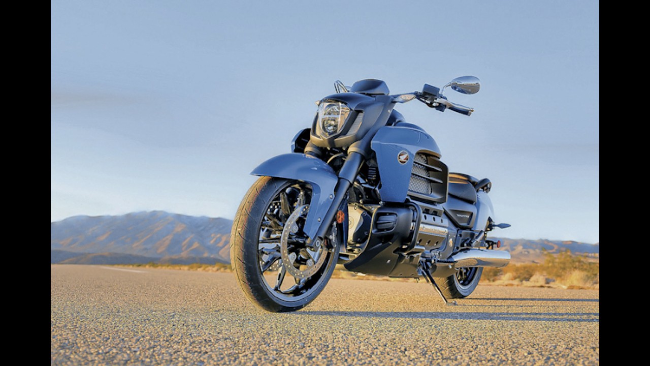 Segredo: Honda registra patente da Gold Wing Valkyrie no Brasil