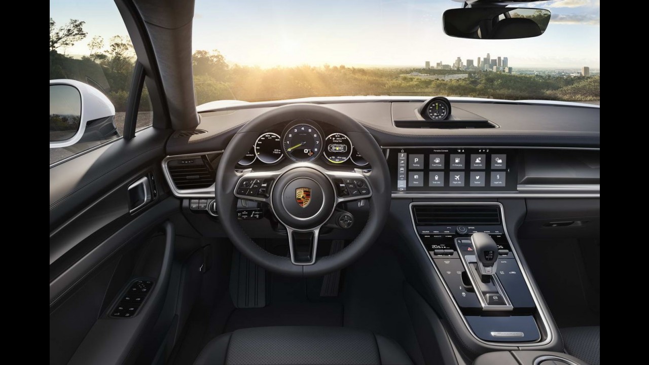 Novo Porsche Panamera E-Hybrid: 468 cv e consumo médio de 40 km/l