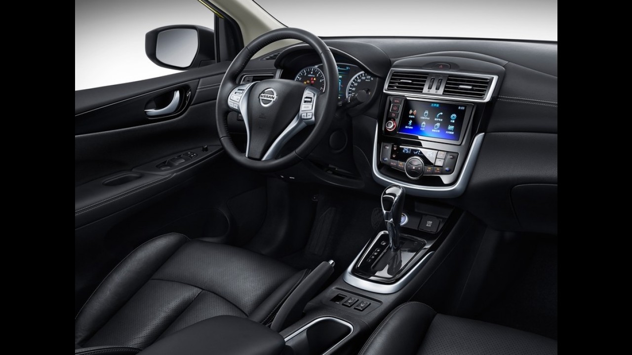 Salão de Pequim: Lembra do Tiida? Nissan recria o hatch para o mercado local