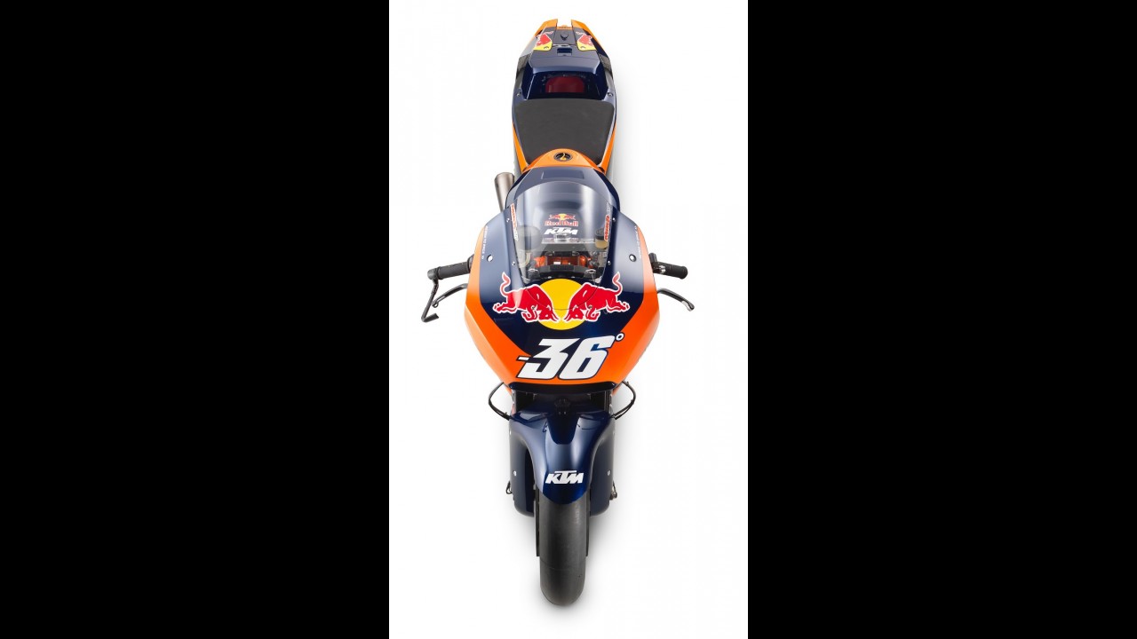 Esta é a KTM RC16 que vai correr na Moto GP a partir do próximo ano
