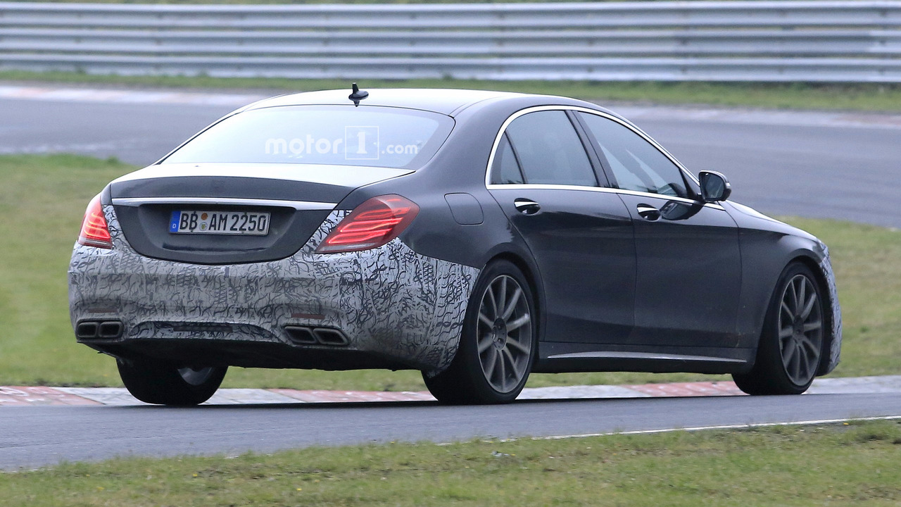Makyajlı 2017 Mercedes-AMG S63 casus fotoğrafları