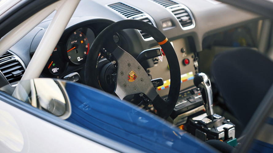 Porsche Cayman GT4