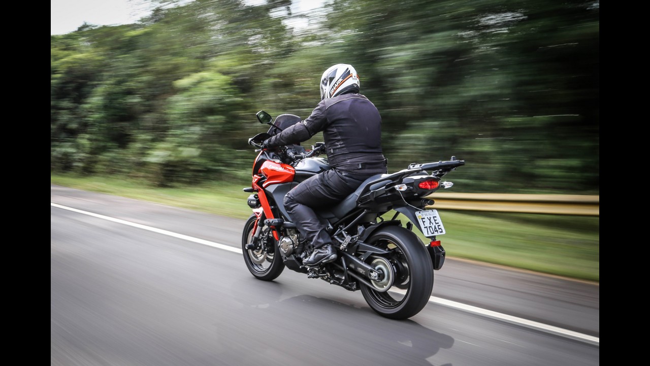 Avaliação: nova Kawasaki Versys 1000 devora asfalto com conforto