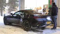 2018 Aston Martin DB11 Volante casus fotoğrafları