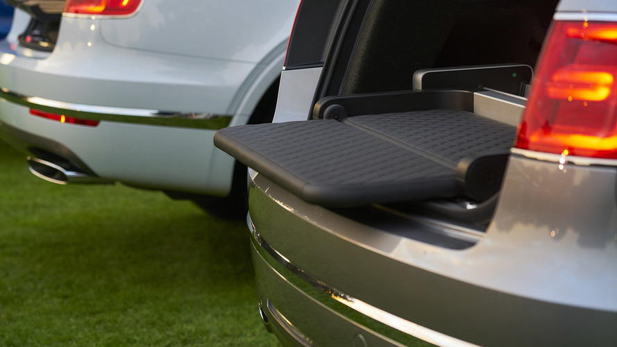 Tailgating in a 2017 Bentley Bentayga
