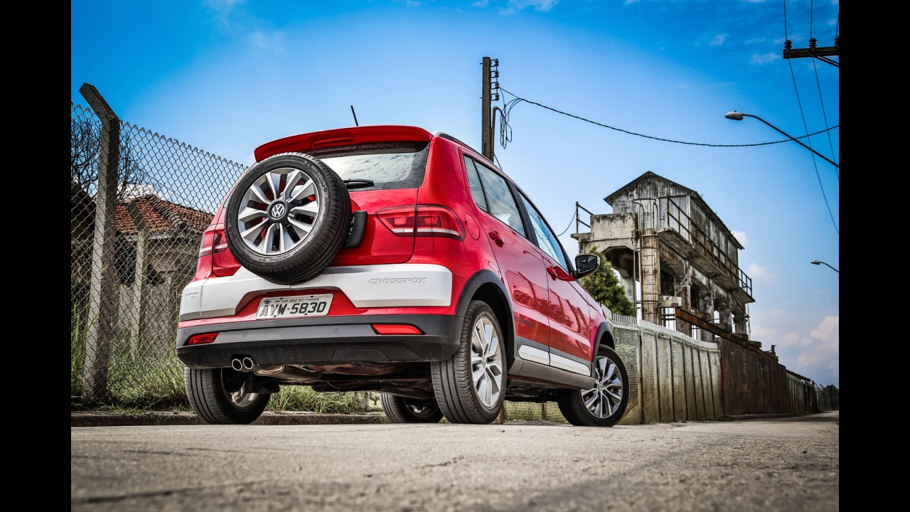Teste CARPLACE: VW CrossFox nunca foi tão refinado - e tão caro!