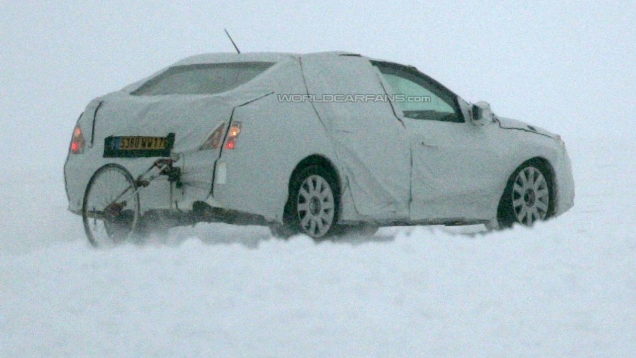 Renault Laguna Sedan Spy Photo