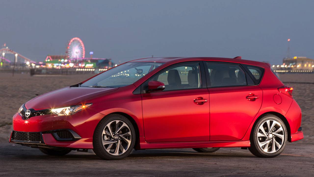 DriveApart First Drive 2016 Scion iA and iM
