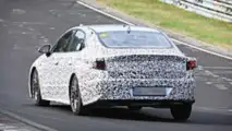 Hyundai i40 (2019) als Erlkönig erwischt