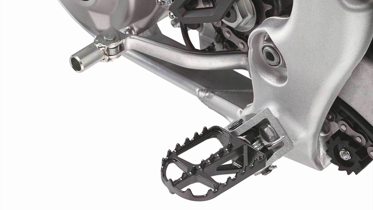 Controls and pegs are all adjustable to better fit different riders.