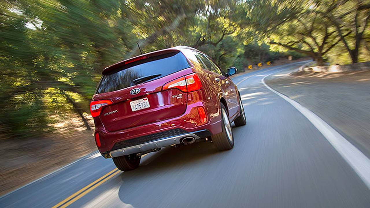 2014 Kia Sorento on the road