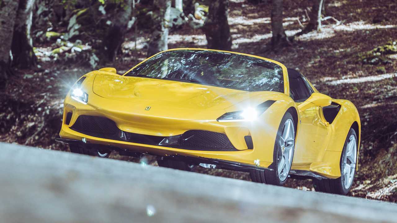 Ferrari F8 Spider, le test routier
