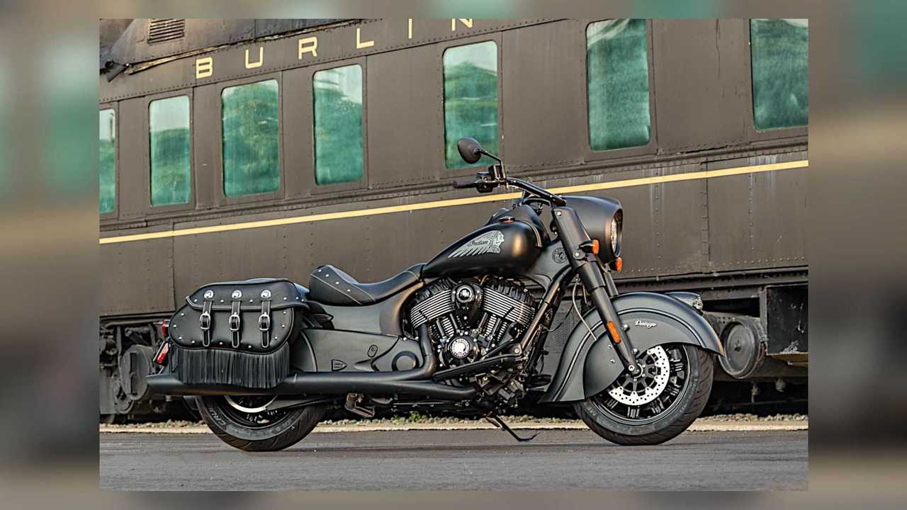 2021 Indian Vintage Dark Horse Parked