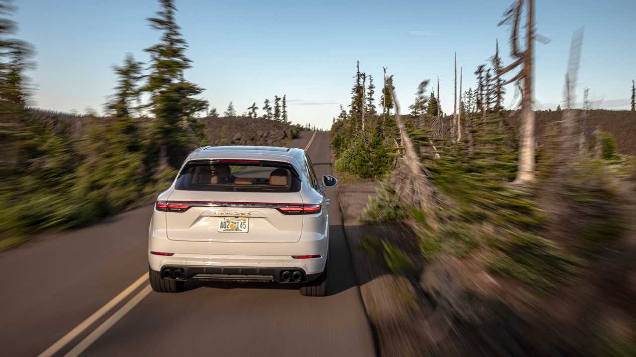 2020 Porsche Cayenne Turbo S E-Hybrid