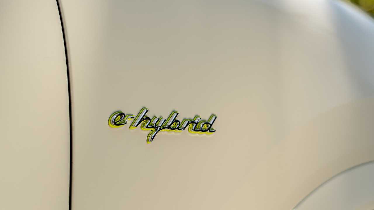 2020 Porsche Cayenne Turbo S E-Hybrid