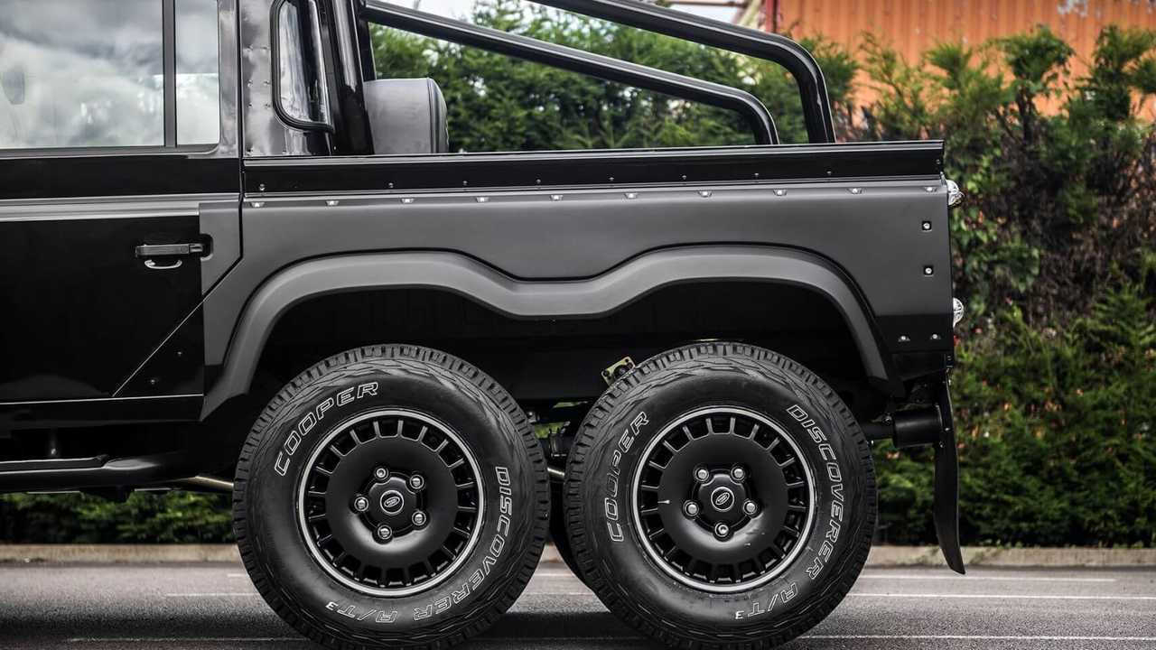 Defender XS Flying Huntsman By Chelsea Truck Co.