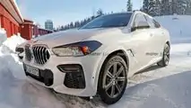 BMW X6 restyling, le foto spia