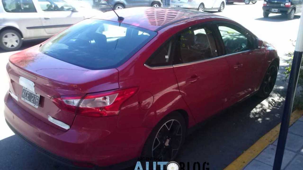 Exclusivo: 29 fotos espía, dos videos y toda la data del nuevo Ford Focus argentino