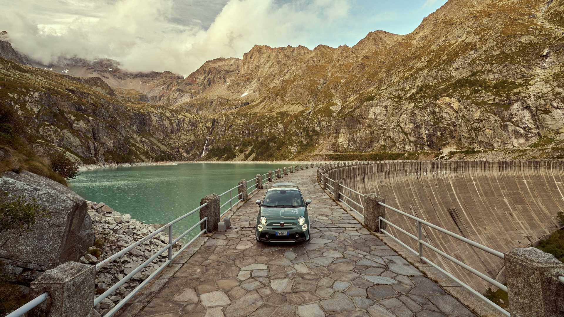 Abarth 695 70th Anniversary