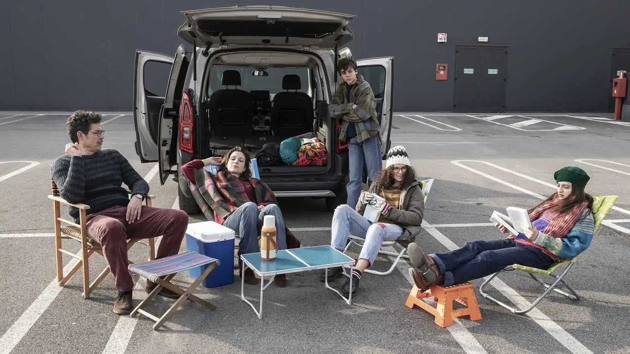 Nuovo Citroën Berlingo nel film “Mio fratello rincorre i dinosauri”