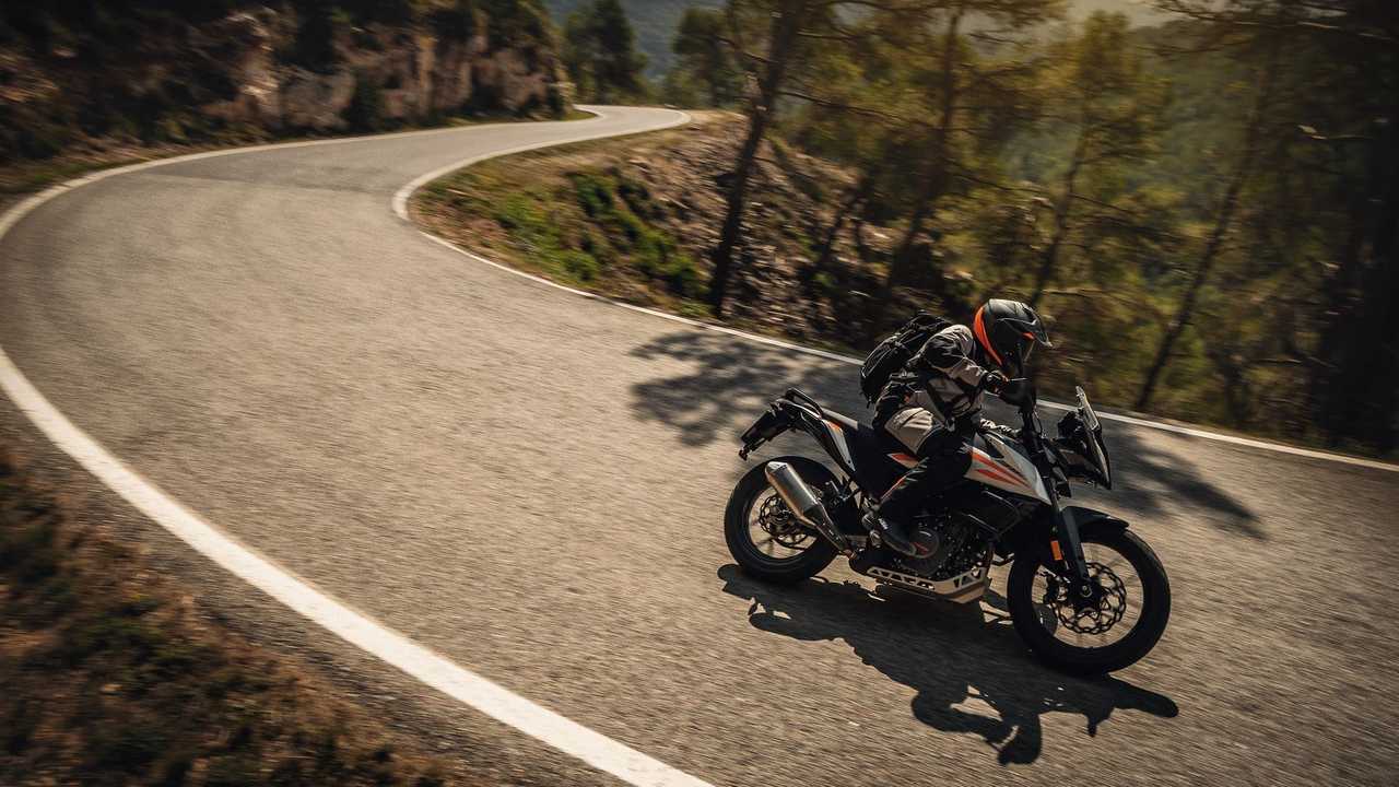 KTM 390 ADVENTURE Action 1
