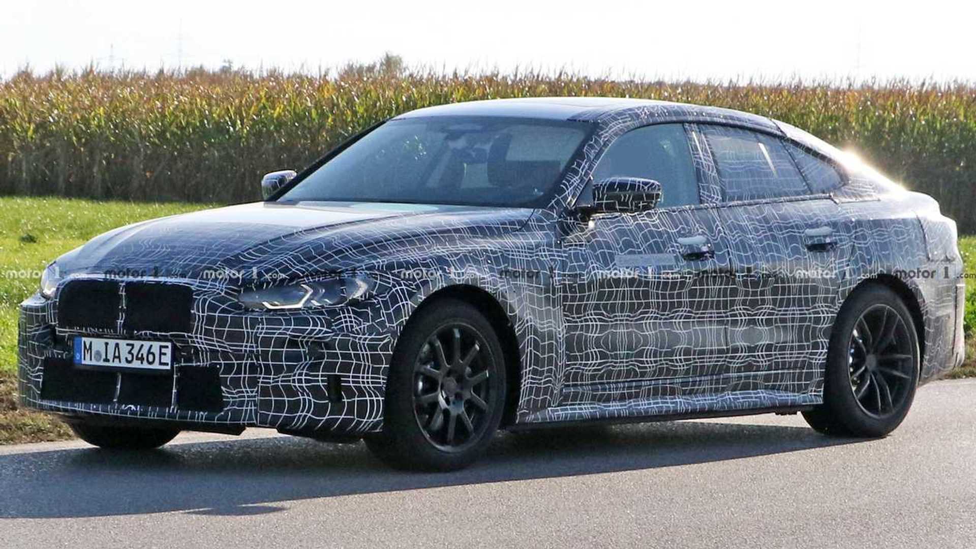 BMW passa a empregar primeiro caminhão elétrico em sua fábrica em Munique -  TecMundo