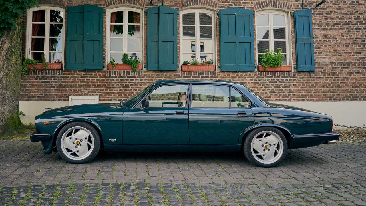 Arden AJ4 Jaguar XJ12