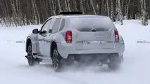 Dacia Duster EV mule spy photo