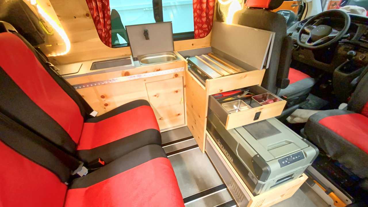 Flowcamper Casper, una Volkswagen T6 camper