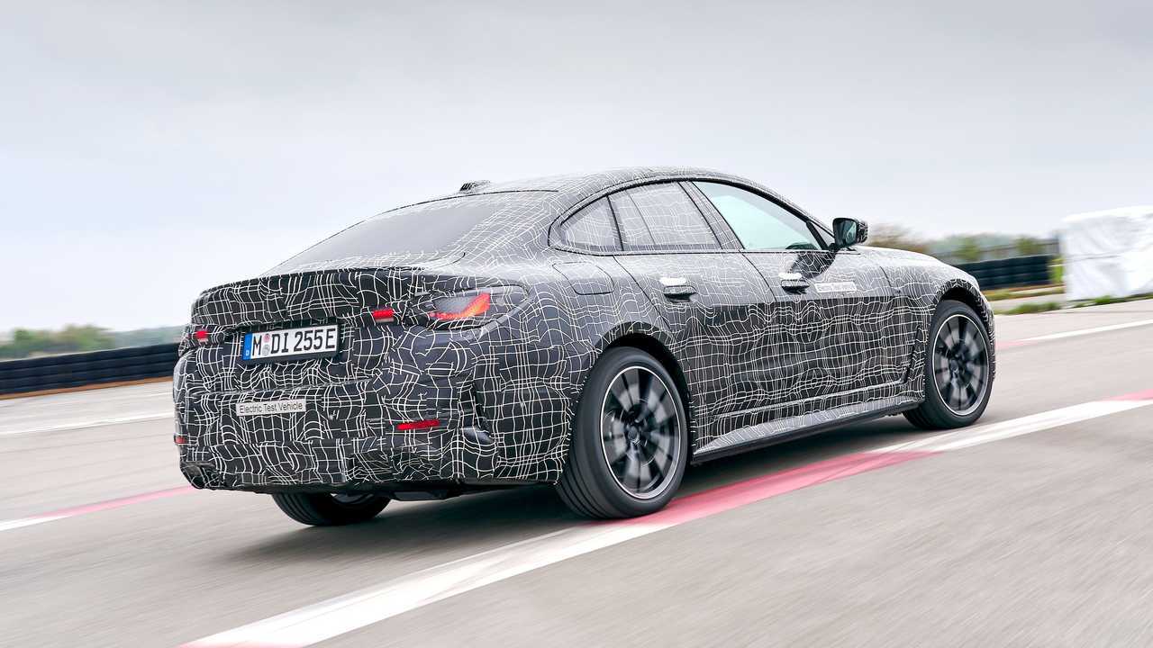 BMW i4 eDrive40 (2021) PreDrive