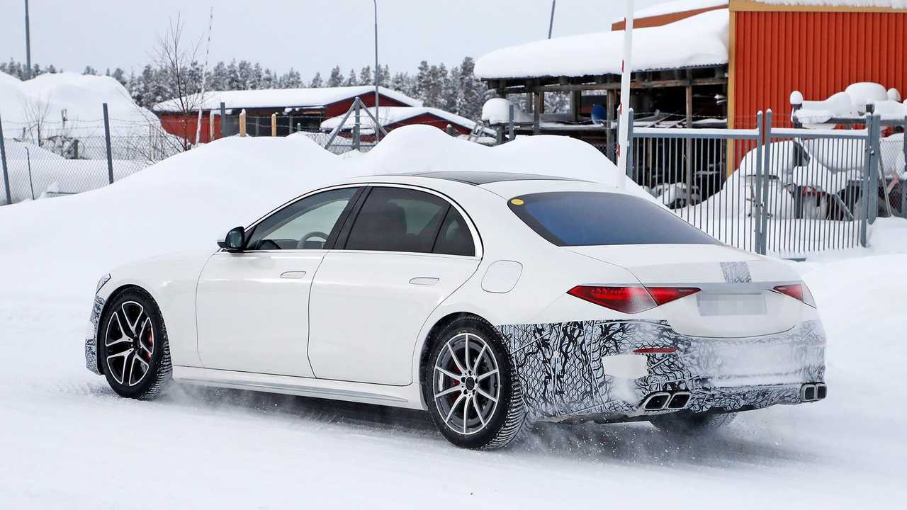 Mercedes S63e AMG, le foto spia