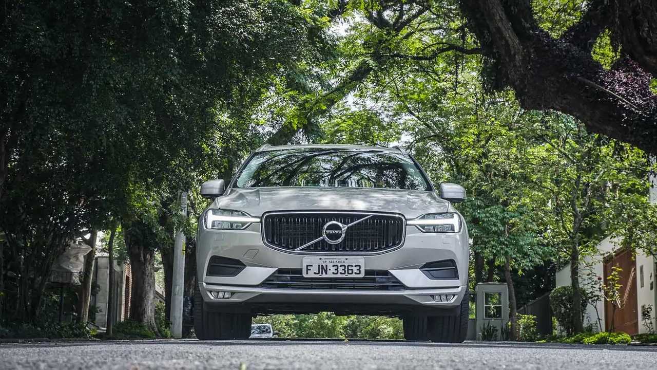 Volvo XC60 Híbrido x Diesel