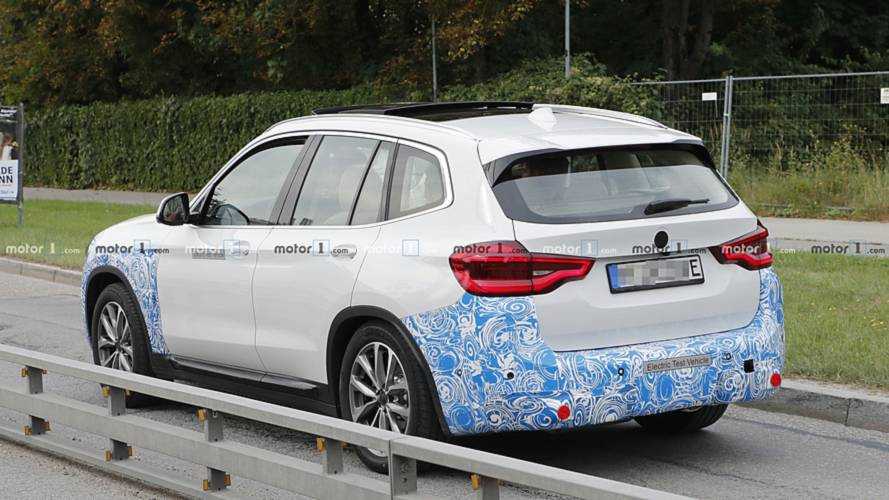 BMW iX3 photos espion