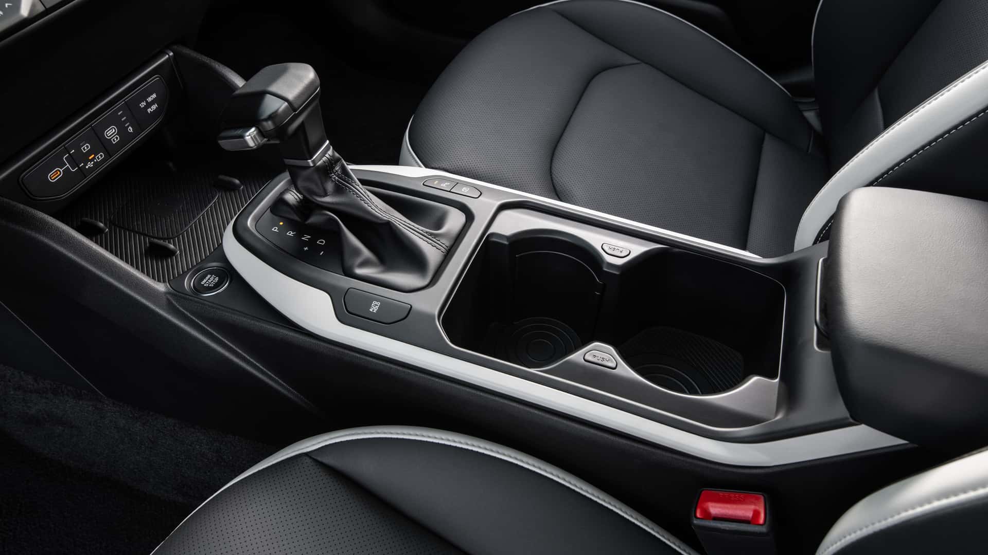 2025-kia-k4-interior.jpg