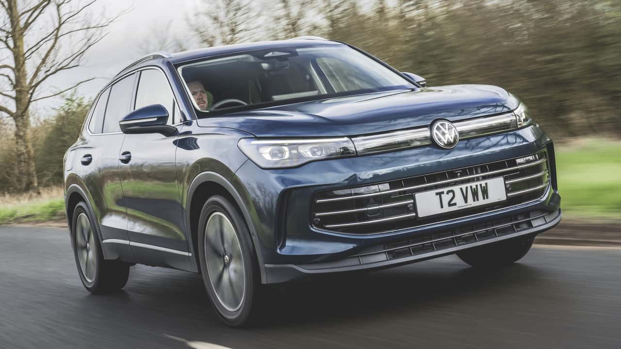 VW Tiguan Elegance (UK-spec)