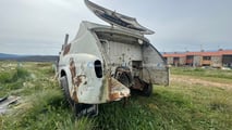 SEAT 600 clásico abandonado
