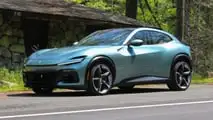 Recensione Ferrari Purosangue 2025