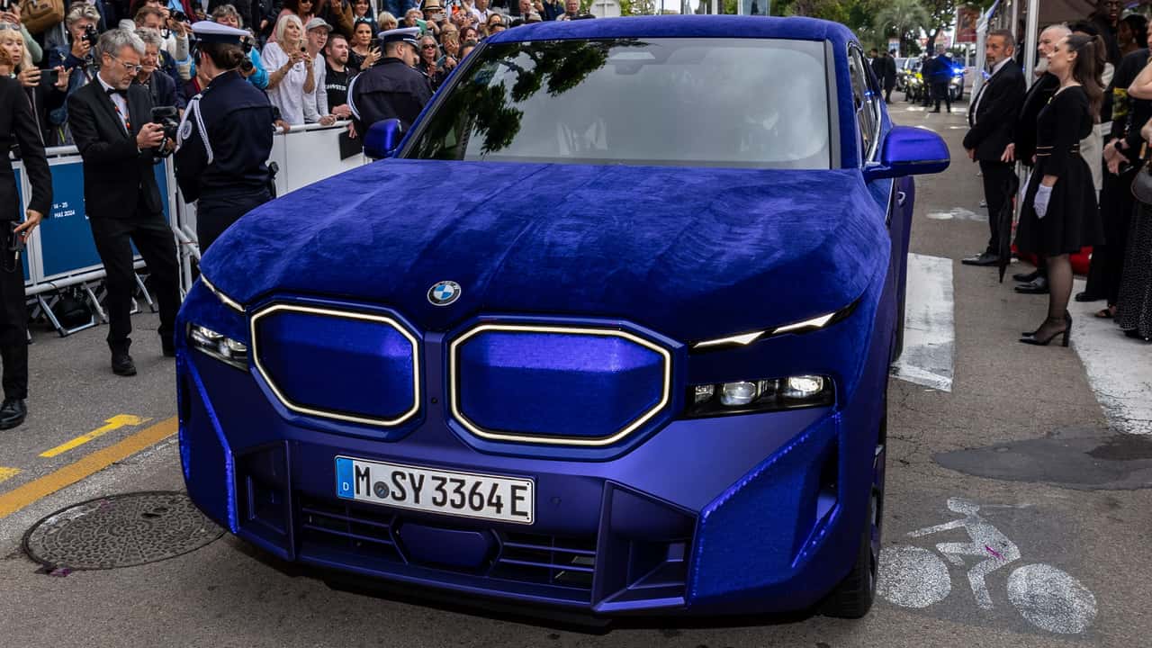 BMW XM Mystique Allure by Naomi Campbell