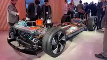 Volvo EX90 (Live)