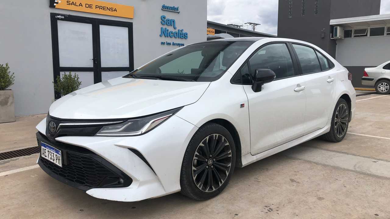 COROLLA-GRSPORT-2