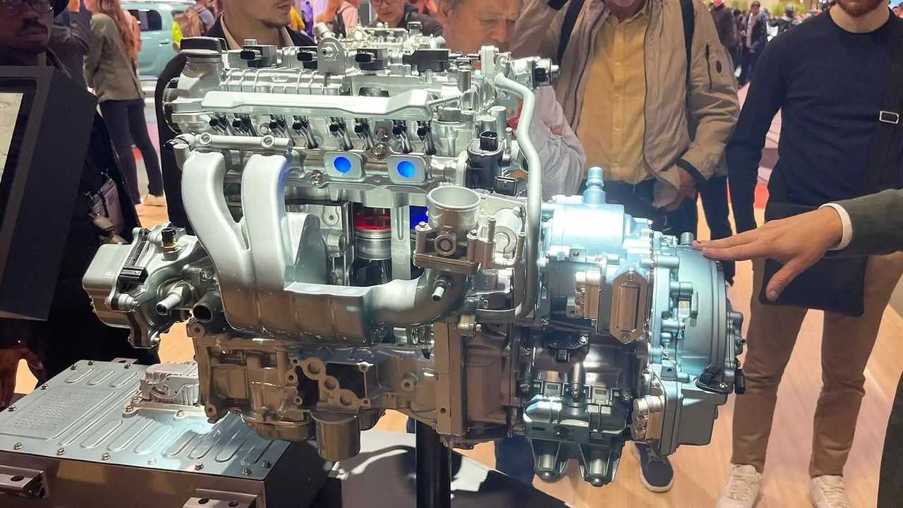Dacia al Salone di Parigi 2022