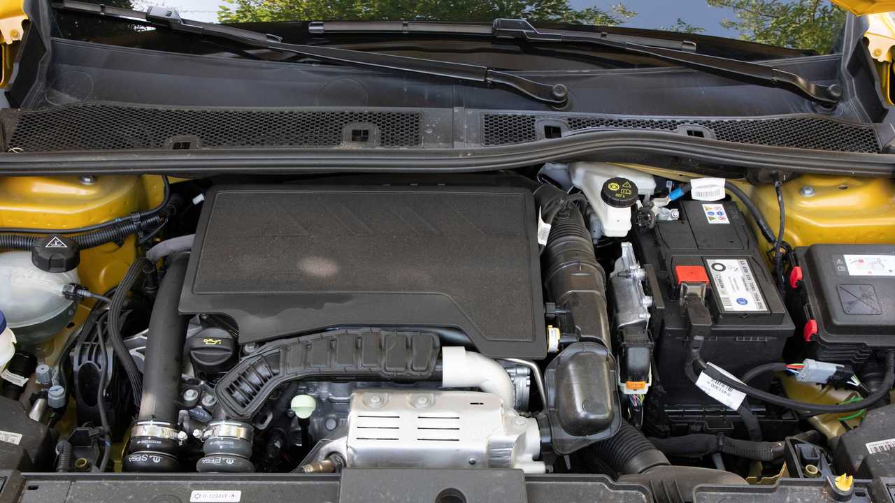 Peugeot 208 GT PureTech 130 S&S EAT8