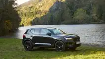 Volvo XC40 Black Edition 2025
